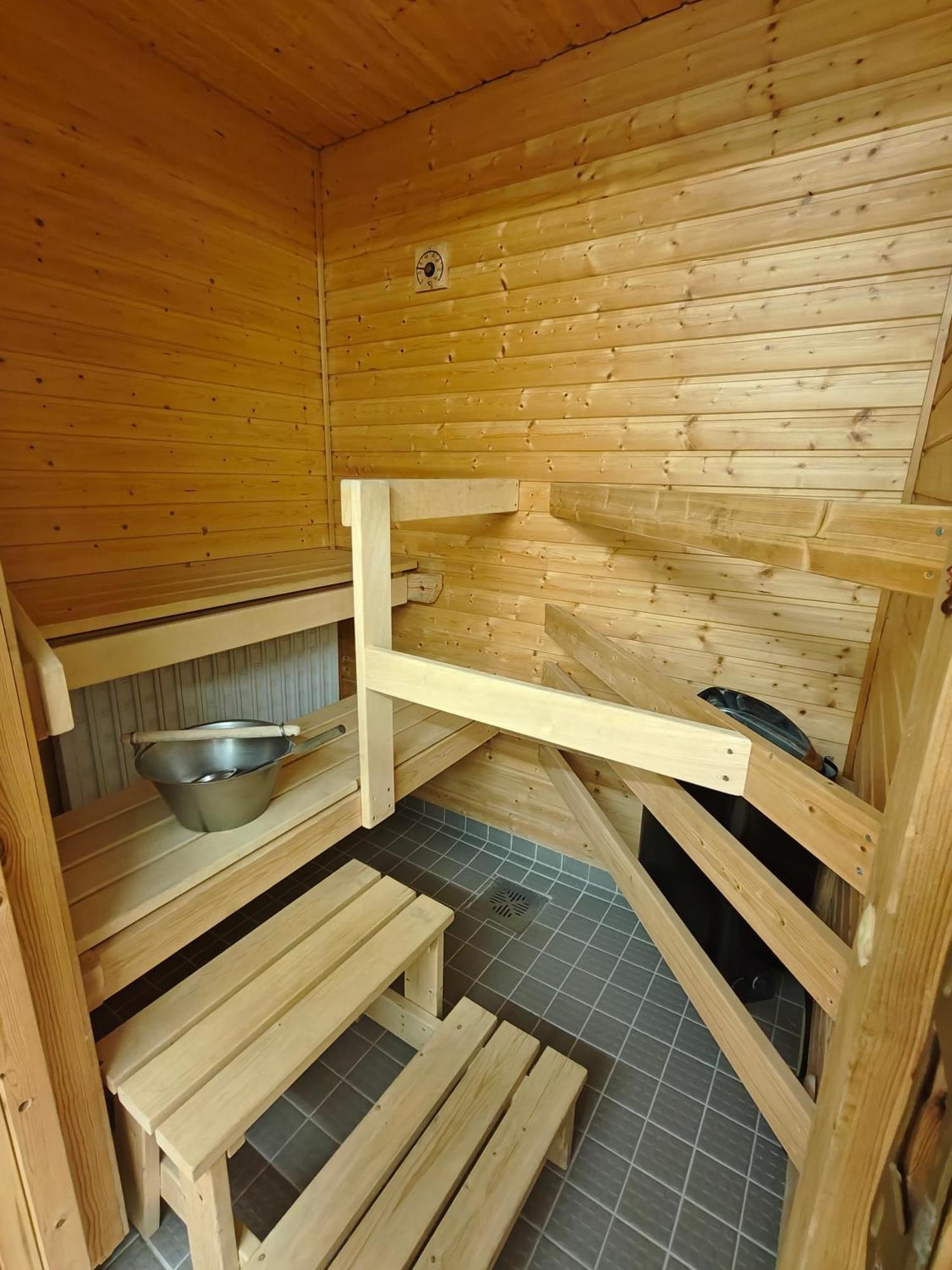 Majoitus Fox Hostel Kuopio Ngoại thất bức ảnh